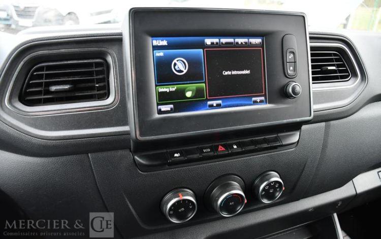 RENAULT MASTER GCF F3300 L2H2 DCI 135 BLANC FK-900-GG