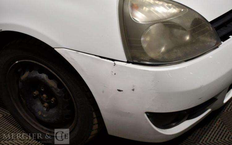 RENAULT CLIO II 1.5 DCI 70CH AUTHENTIQUE BLANC FL-161-MD