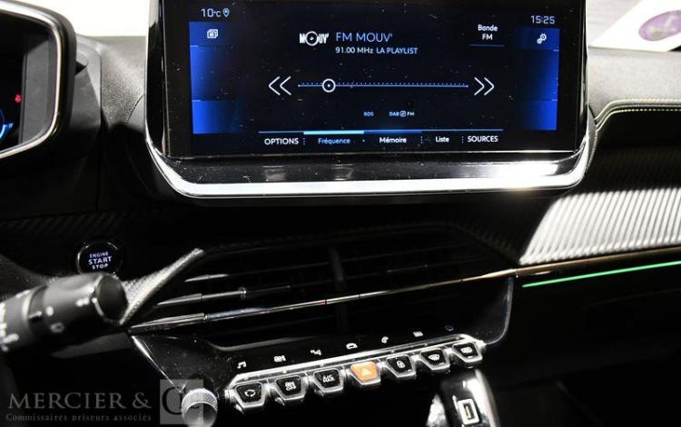 PEUGEOT 208 1,2 PURE TECH JAUNE FM-055-PP