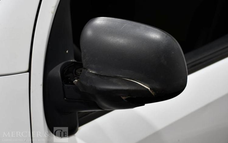 RENAULT KANGOO EXPRESS EXTRA R-LINK BLUE DCI 95 BLANC FM-129-PF