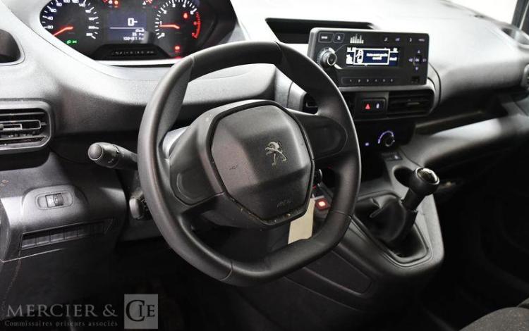 PEUGEOT PARTNER PRO STANDARD 650kg BLUEHDI BLANC FM-331-MM