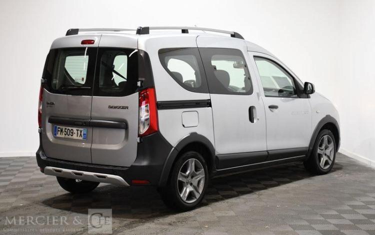 DACIA DOKKER STEPWAY 1.3 TCE 130ch GRIS FM-509-TX
