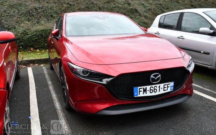 MAZDA MAZDA 3 2,0 HYBRID 180CH BVA ROUGE FM-661-EF