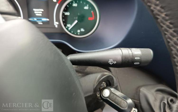 IVECO DAILY VI 35S16 2,3 D 16 V HI-MATIC 156 CV- DIESEL – 100844 KMS – ANNEE 2019 BLANC FM-926-QY