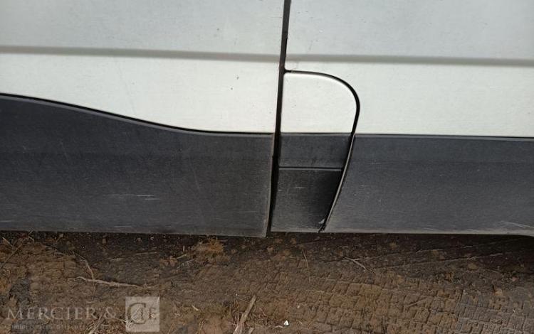 IVECO DAILY VI 35S16 2,3 D 16 V HI-MATIC 156 CV- DIESEL – 100844 KMS – ANNEE 2019 BLANC FM-926-QY