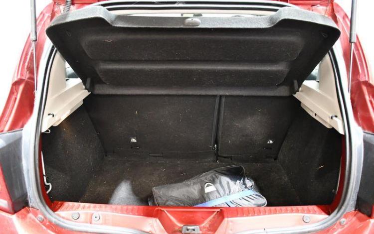 DACIA SANDERO STEPWAY 0.9 TCE 90ch
  FN-067-CR