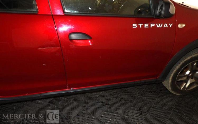 DACIA SANDERO ROUGE FP-317-BT