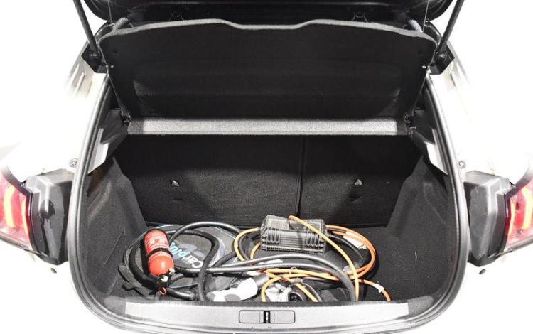 PEUGEOT e-208 136CH GT LINE BLANC FQ-851-NH