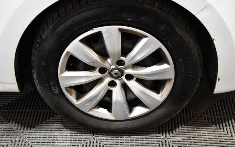 RENAULT CLIO STE AIR NAV BLUE DCI 85 BLANC FR-282-QC