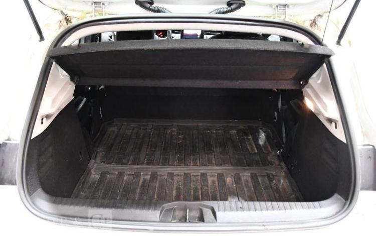 RENAULT CLIO STE AIR NAV BLUE DCI 85 BLANC FR-282-QC