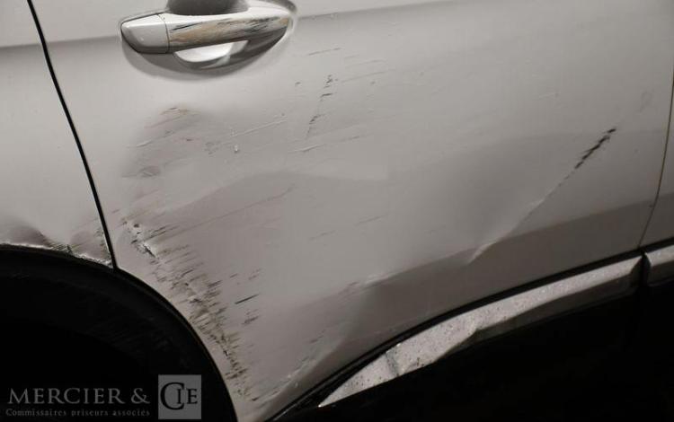 PEUGEOT 5008 1,5 BLUEHDI BLANC FT-479-SA