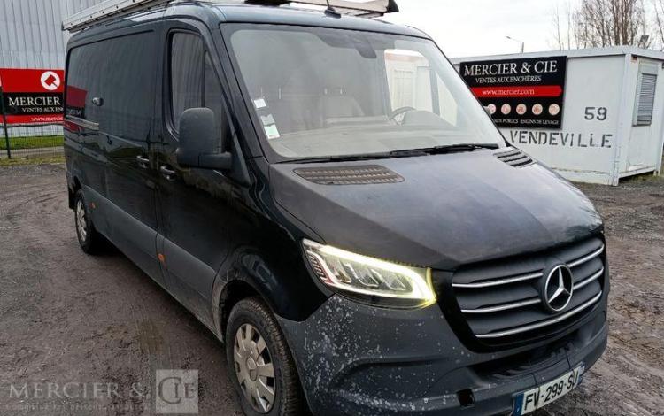 MERCEDES SPRINTER 214CDI 2.2 D 143ch – DIESEL – 346986 KMS – ANNEE 2020 BLANC FV-299-SJ