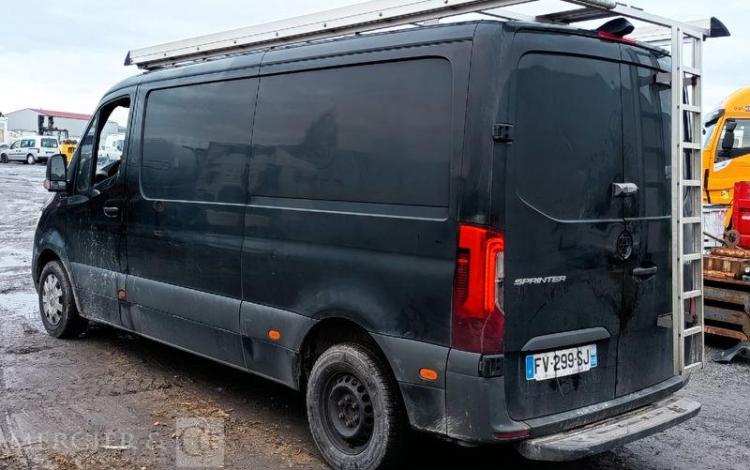 MERCEDES SPRINTER 214CDI 2.2 D 143ch – DIESEL – 346986 KMS – ANNEE 2020 BLANC FV-299-SJ
