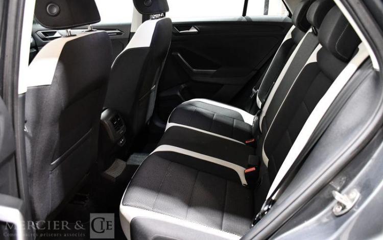 VOLKSWAGEN T-ROC 1.5 TSI 150ch CARAT DSG GRIS FW-232-JW