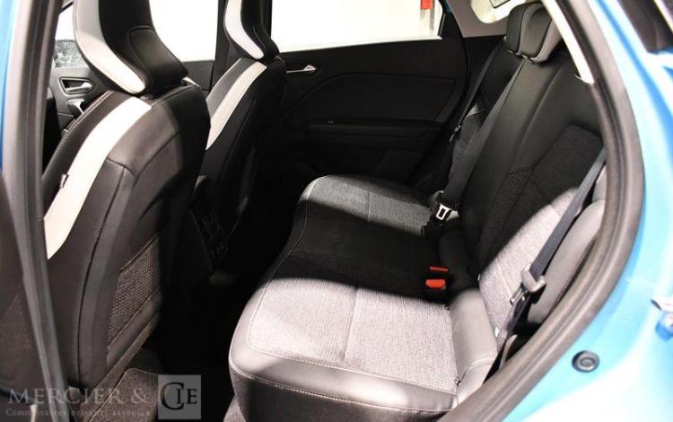 RENAULT CAPTUR INTENS BLUE DCI 115 EDC BLEU FW-980-EJ