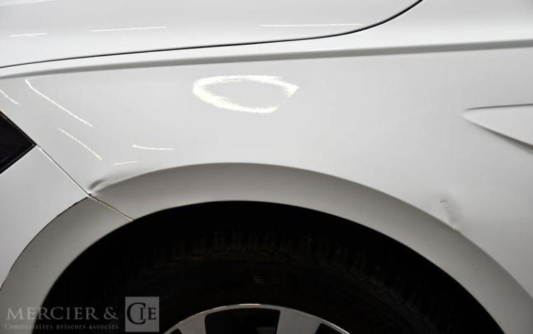 VOLKSWAGEN POLO 1,0 80CH LOUNGE BUSINESS S&S BVM5 5P BLANC FX-968-DA