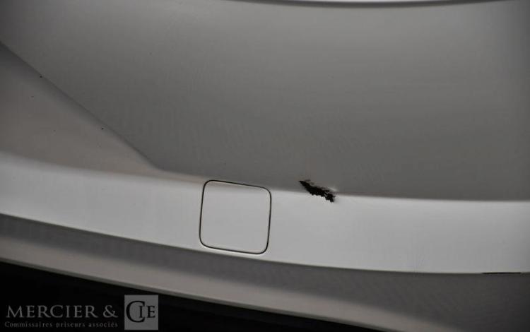 VOLKSWAGEN POLO 1,0 80CH LOUNGE BUSINESS S&S BVM5 5P BLANC FX-968-DA