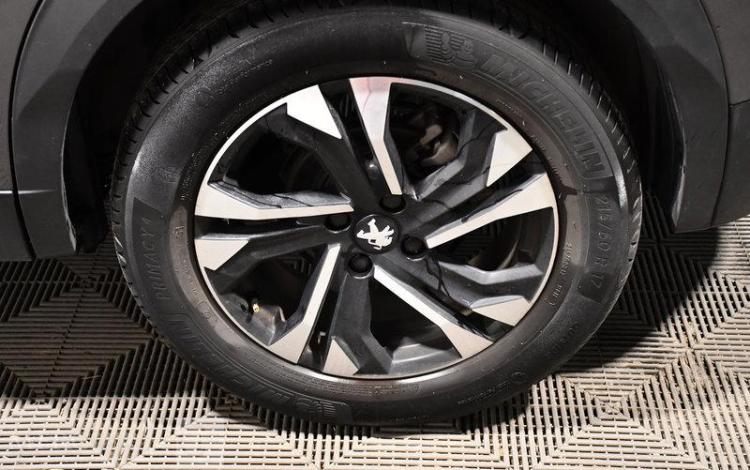 PEUGEOT 2008 GT PURETECH 130 S&S GRIS FX-995-CH