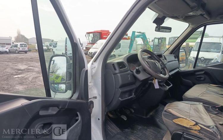 RENAULT MASTER BENNE AVEC COFFRE ACIER DIESEL  FY-381-VM