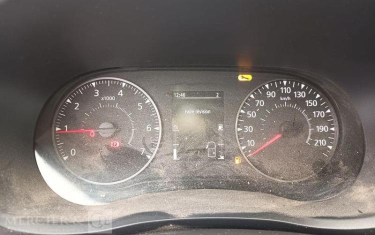 RENAULT MASTER BENNE AVEC COFFRE ACIER DIESEL  FY-381-VM