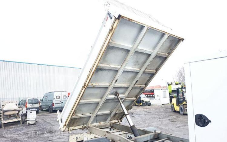 RENAULT MASTER BENNE AVEC COFFRE ACIER DIESEL  FY-381-VM