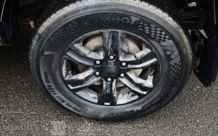 FORD RANGER 2,0 TDCI 170 XLT NOIR FZ-801-KM