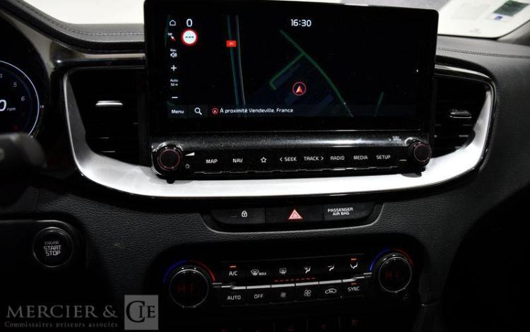 KIA XCEED 1.5 T-GDI 160ch PREMIUM  GA-018-KS