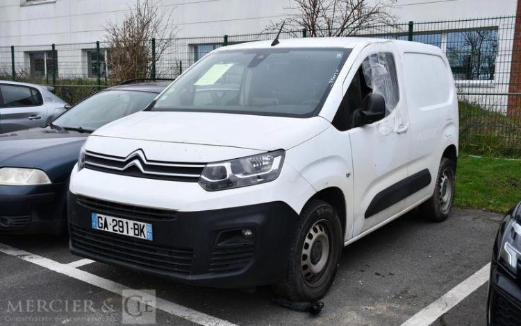 CITROEN BERLINGO VAN BLUEHDI 130CH S&S EAT8
 BLANC GA-291-BK