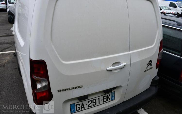 CITROEN BERLINGO VAN BLUEHDI 130CH S&S EAT8
 BLANC GA-291-BK