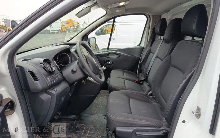 RENAULT TRAFIC GCF L1H1 1200 DCI 120 BLANC GA-950-XR