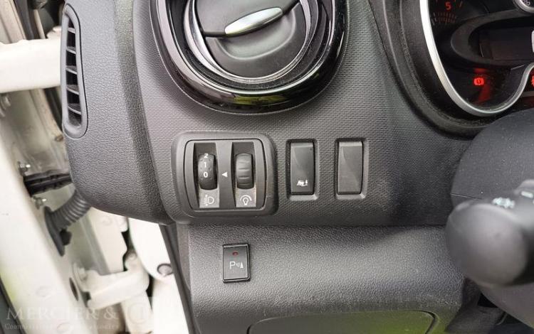 RENAULT TRAFIC GCF L1H1 1200 DCI 120 BLANC GA-950-XR