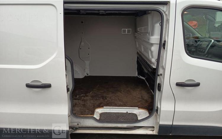 RENAULT TRAFIC GCF L1H1 1200 DCI 120 BLANC GA-950-XR