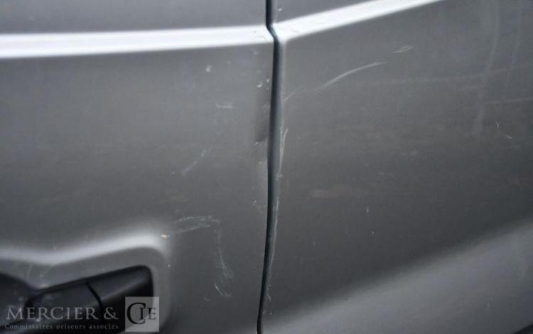 RENAULT TRAFIC L1H1 GRIS GB-944-LL