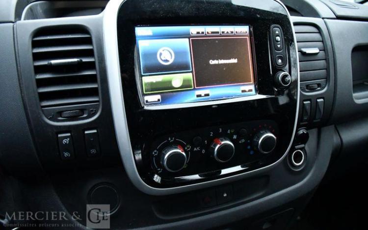 RENAULT TRAFIC L1H1 GRIS GB-944-LL