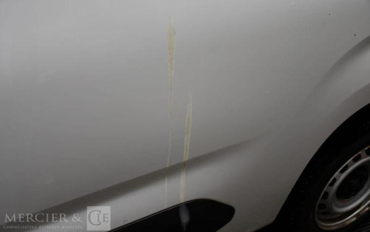 PEUGEOT PARTNER ASPHALT STANDARD 650kg BLUEHDI BLANC GC-455-RK