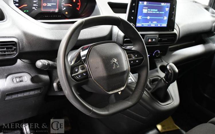 PEUGEOT PARTNER ASPHALT STANDARD 650kg BLUEHDI BLANC GC-455-RK