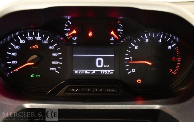 PEUGEOT PARTNER ASPHALT STANDARD 650kg BLUEHDI BLANC GC-455-RK