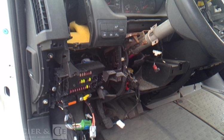 PEUGEOT BOXER L2H2 PREMIUM 335 BHDI BLANC GC-875-QS