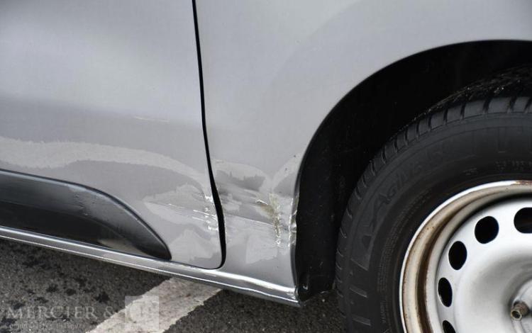 CITROEN JUMPY FOURGON M BLUE HDI120 S&S GRIS GD-451-RF