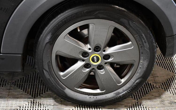 MINI MINI BEV LCI COOPER SE 184CH ESSENTIAL NOIR GD-525-RS