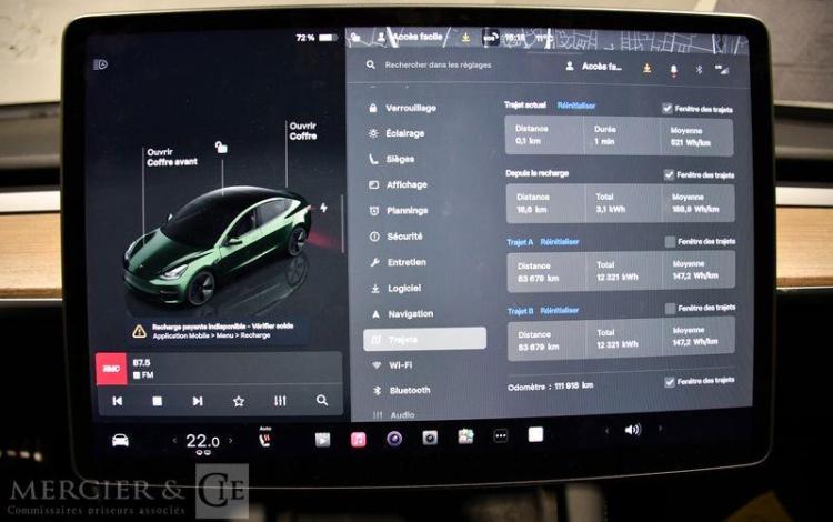 TESLA MODEL 3 BLEU GE-834-ZP
