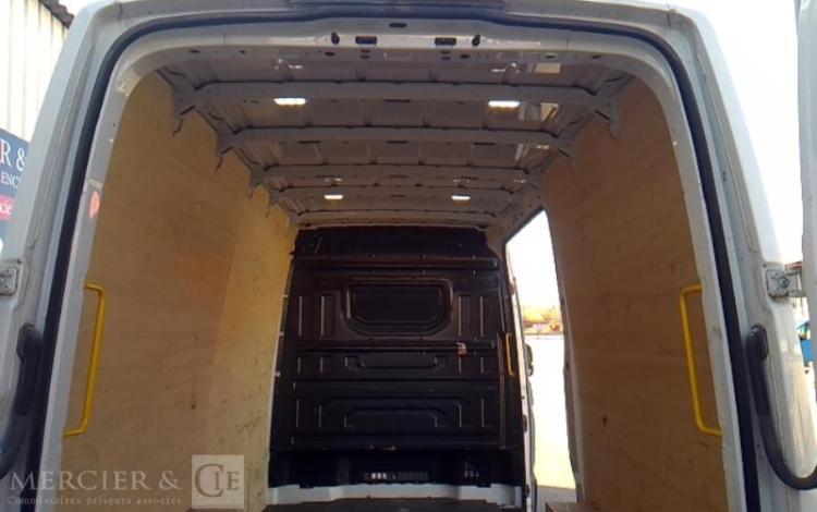 VOLKSWAGEN CRAFTER BLANC GF-091-AX