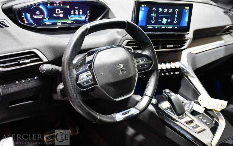 PEUGEOT 3008 GT HYBRID 225 ROUGE GF-217-YB