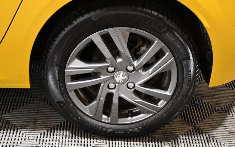 PEUGEOT 208 STYLE PURE TECH 100 S&S EAT JAUNE GF-690-GE