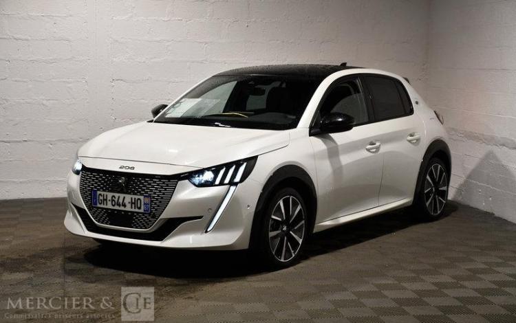 PEUGEOT e-208 GT PACK BLANC GH-644-HQ