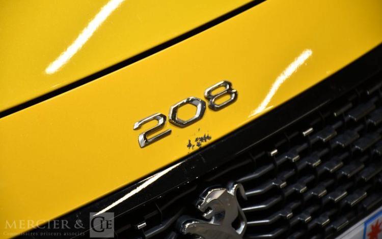 PEUGEOT 208 1,2 PURE TECH JAUNE GJ-300-TX