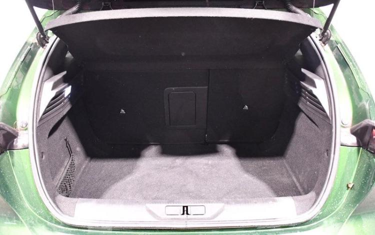 PEUGEOT 308 GT PURE TECH VERT GK-880-MK