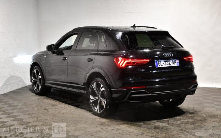 AUDI Q3 NOIR GL-332-AH