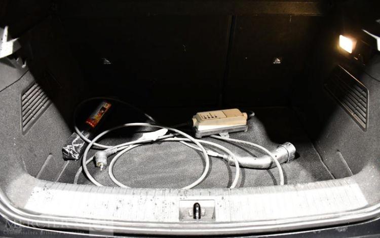 RENAULT MEGANE E-TECH EVOLUTION ER EV60 130CH NOIR GL-375-GB