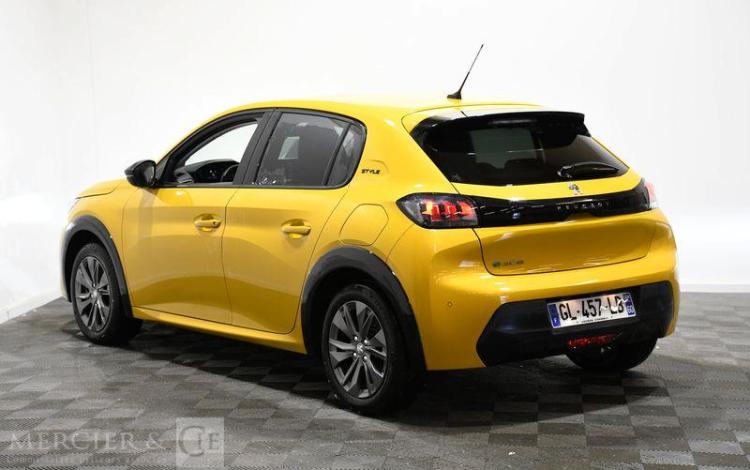 PEUGEOT e-208 135ch 50kWh STYLE JAUNE GL-457-LB